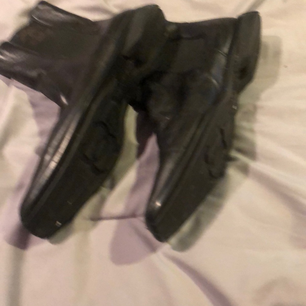 Chanel leather booties - Picture 4 of 7